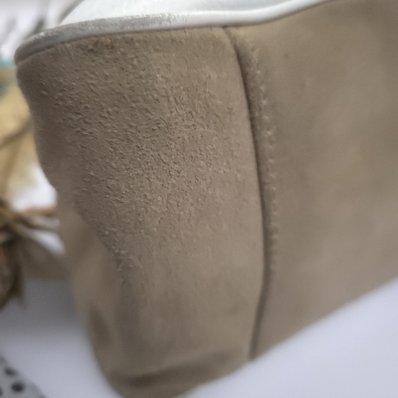 Gianni Bini Elegant White and Tan Leather Women's Satchel Bag - Picture 8 of 16